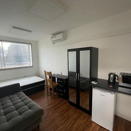 Golders Guesthouse ลอนดอน ภายนอก รูปภาพ